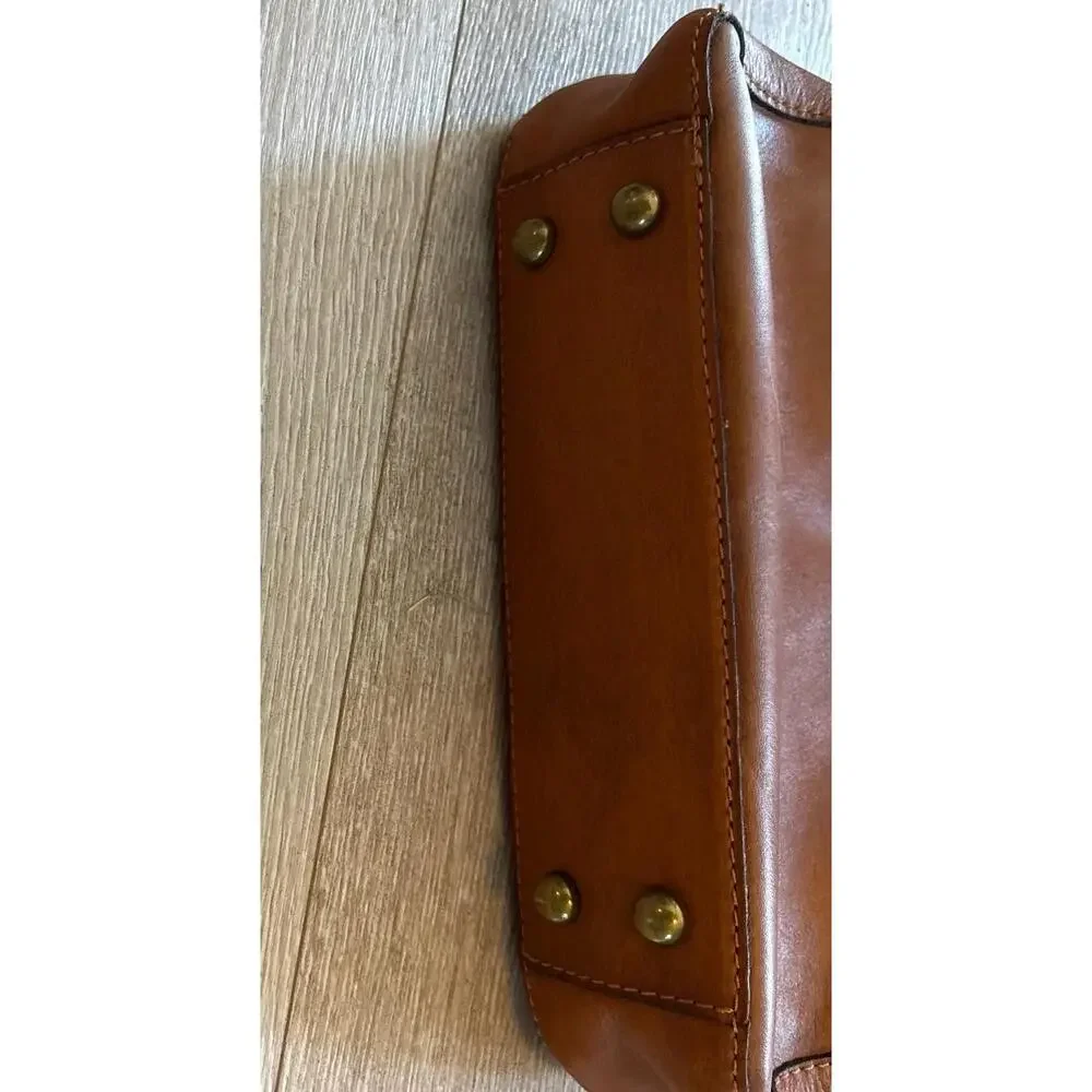Patricia Nash Pouch Clutch Womens Burnished Tooled  Chambery Gold No Strap